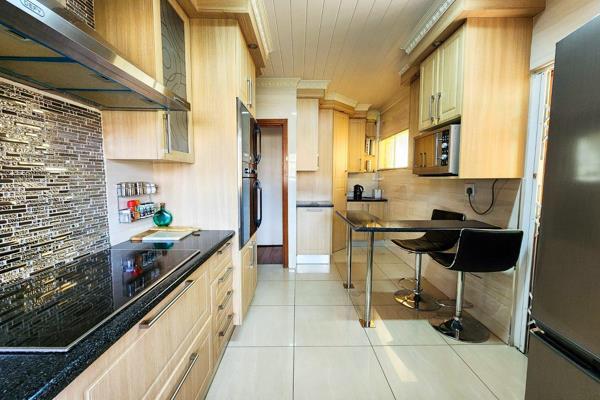 4 Bedroom Property for Sale in Amalinda Eastern Cape
